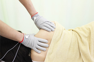 プロテクノPNF　肩の施術